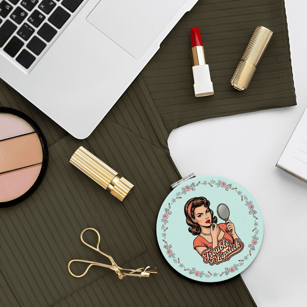 50s Retro Compact Pocket Mirror - Trouble in Lipstick